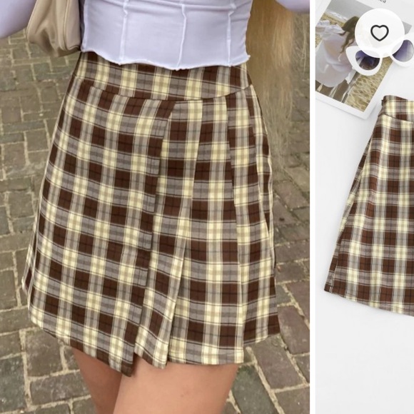 Dresses & Skirts - Plaid Mini Skirt